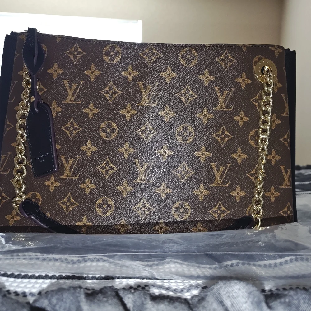 Louis Vuitton Brown Monogram Canvas Shoulder Bag with Chain - Picture 2 of 14
